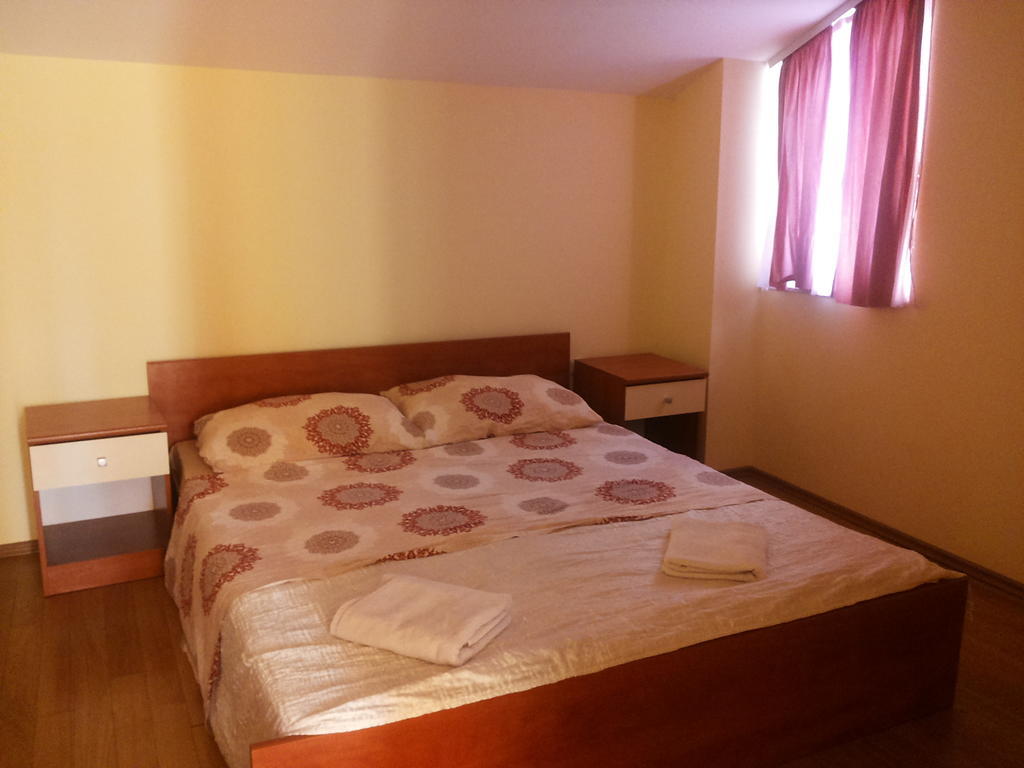 Apartments Villa Dalmatina Vodice Room photo